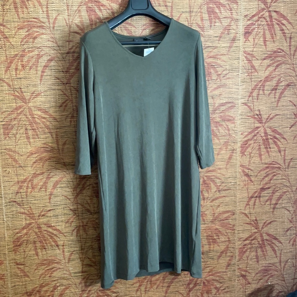 Chico’s size 2 travelers lattice sleeve olive green dress